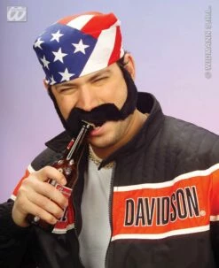 Bakkebaarden Met Snor